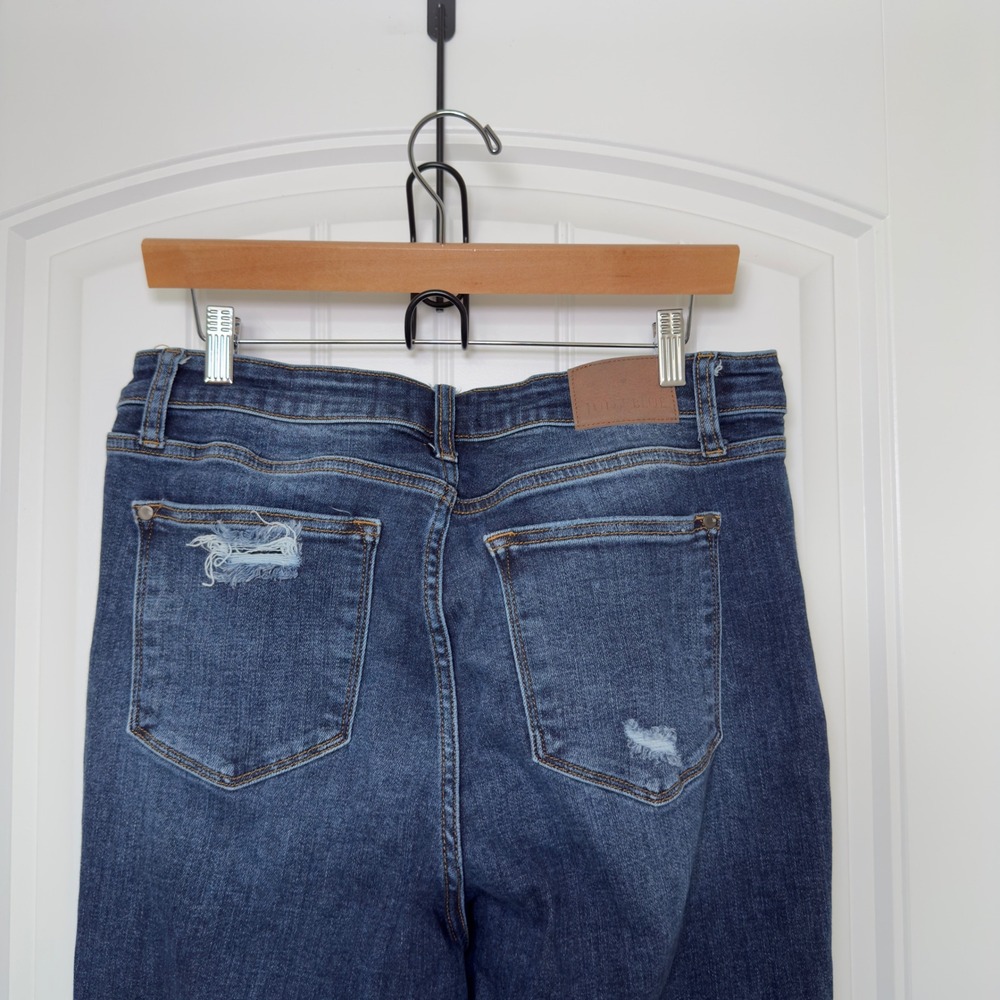 Judy Blue Womens Jeans 15/32 Blue Straight Fit Distressed Frayed Hem Raw Edge - Picture 4 of 10